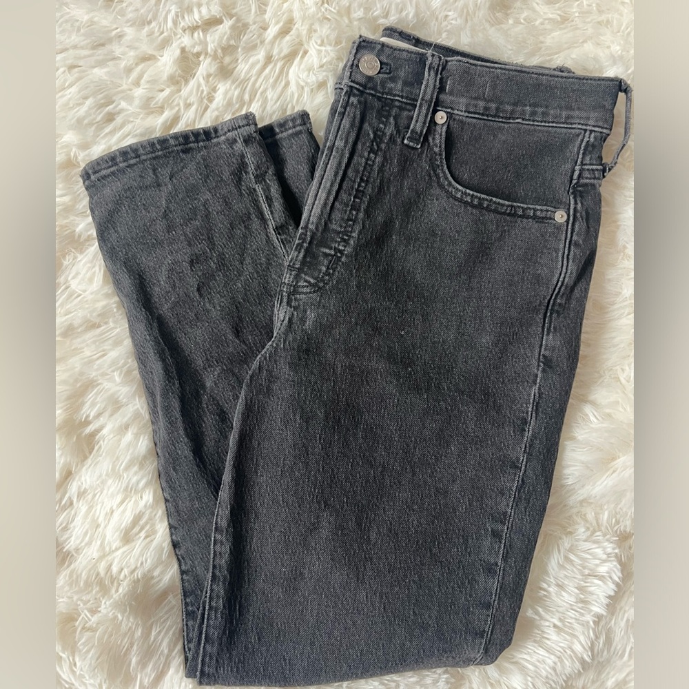 Madewell size 28 black “Perfect vintage jean”
